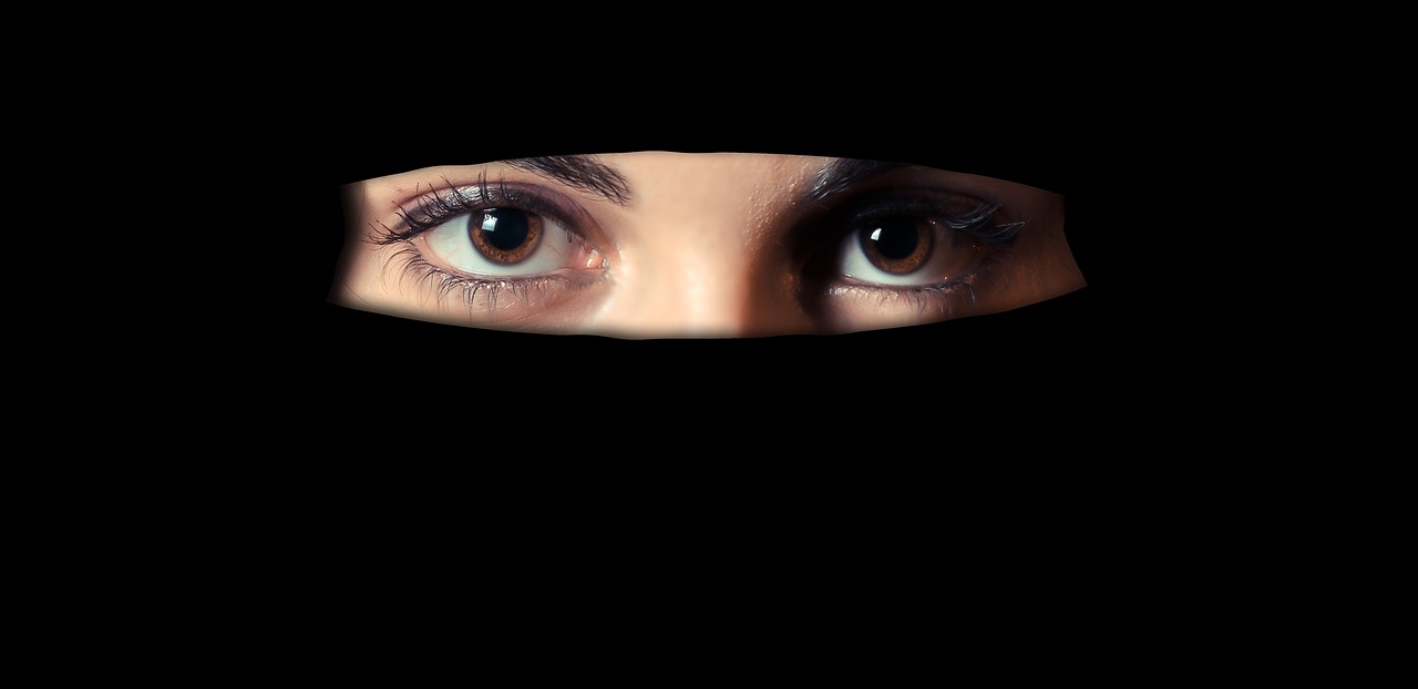 Face-Coverings and Testimony in Court